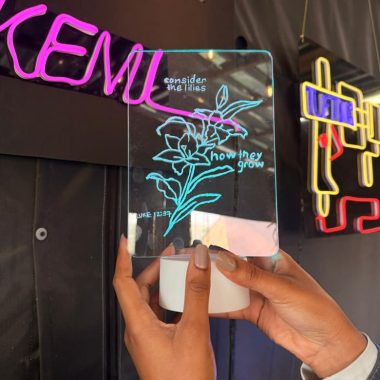 Sip & Engrave – LED Light Experience